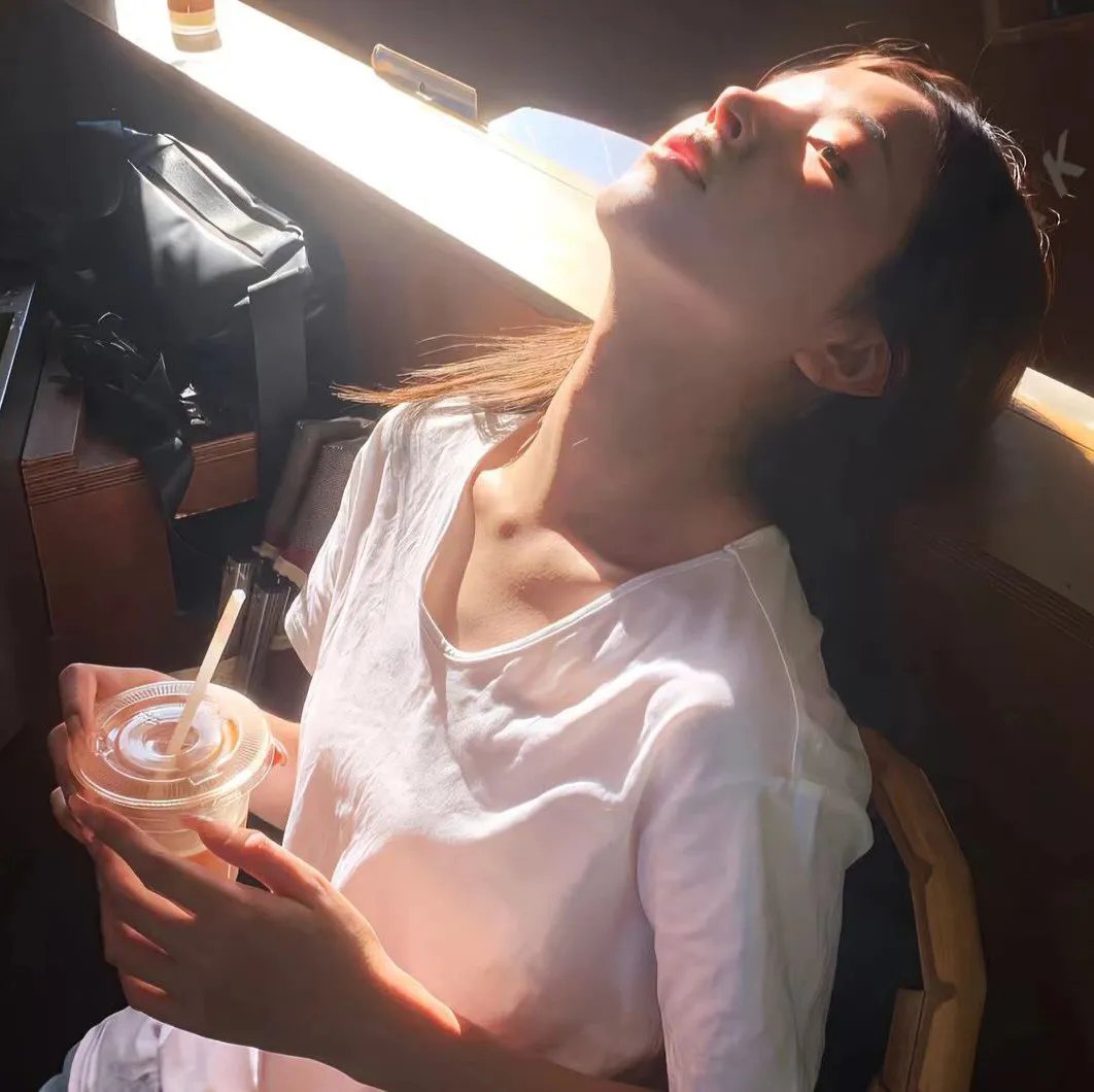 有点意思的院子里院季